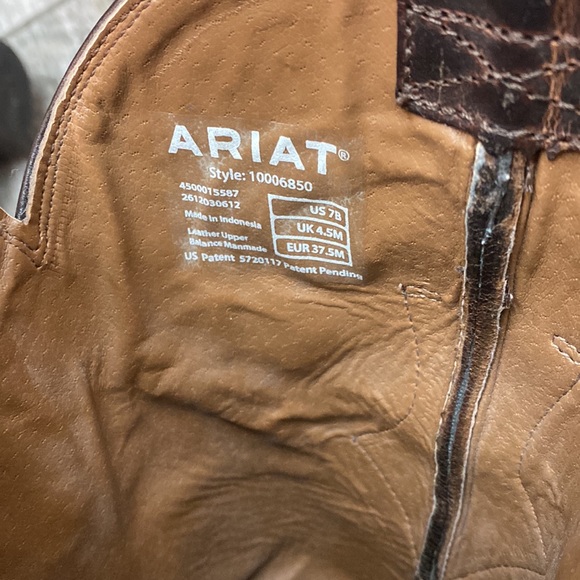 ARIAT RHINESTONE COWGIRL 7B - Picture 6 of 8